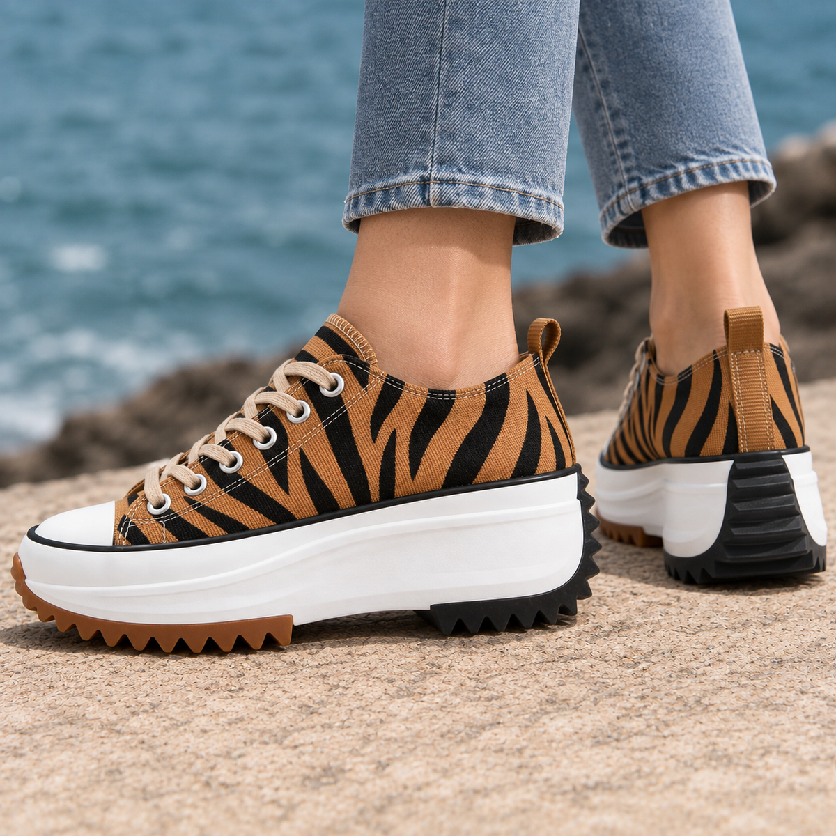 Men's Chunky Platform Sneakers with Lace-Up Closure