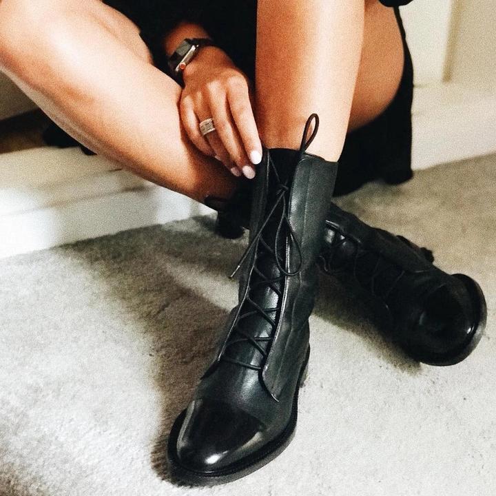 Women's Lace-Up Pointed Toe Ankle Boots - Mattia Cremasco